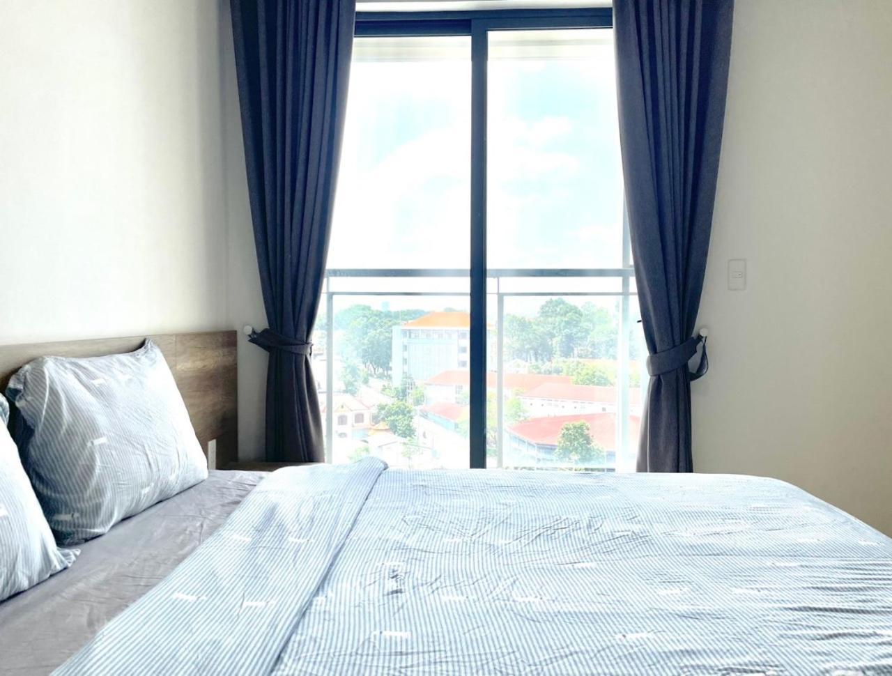 Compass One Building - Luxury Apartments Ap Phu Tho Exterior foto